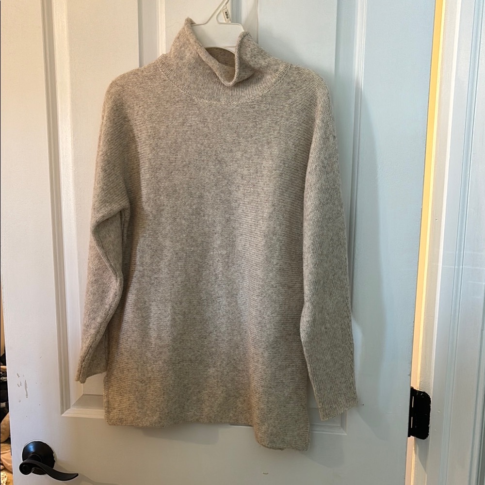 Banana Republic Light Gray Turtleneck Sweater
